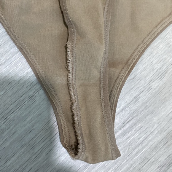 SKIMS Beige/Taupe/Grey bodysuit size M - Picture 4 of 5